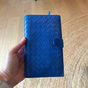 Bottega Veneta woven blue leather wallet